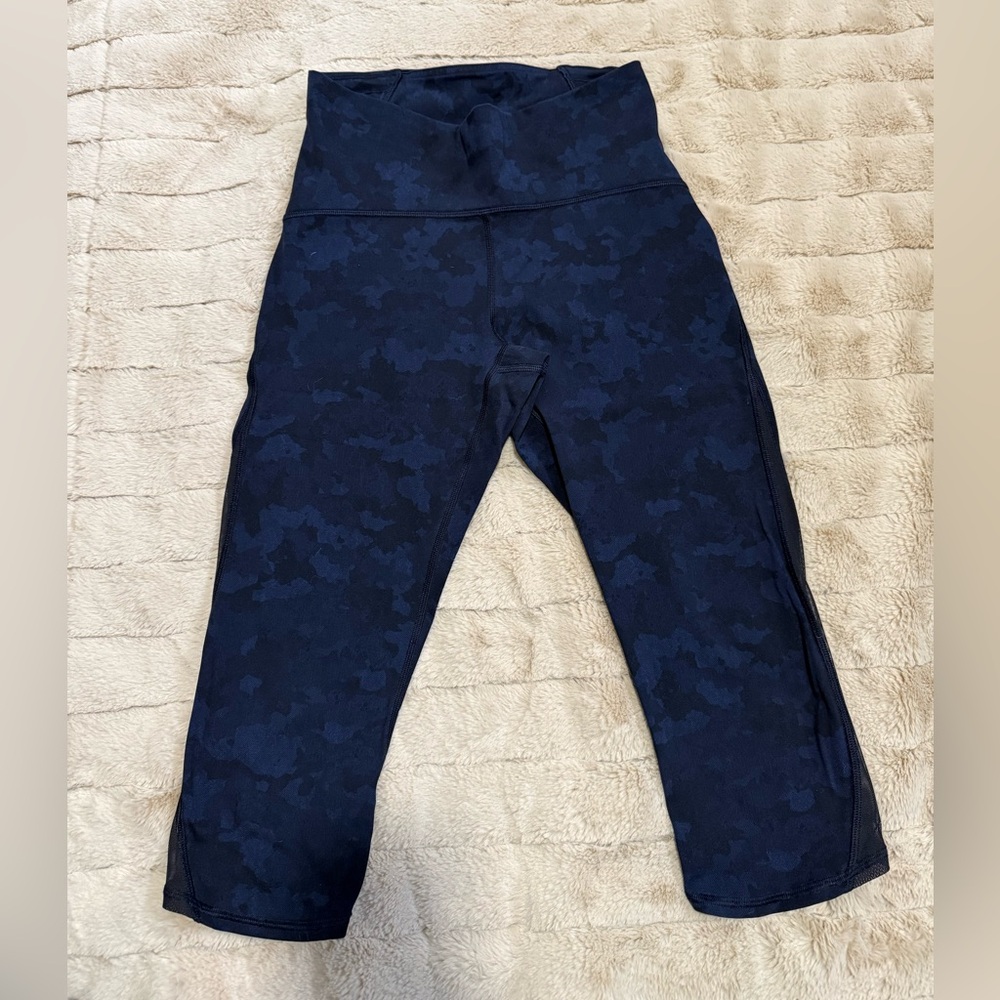 Lululemon Navy Camo Capri Leggings